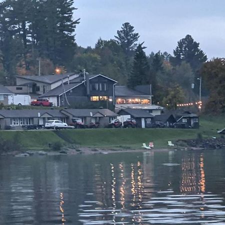 Valois Motel & Restaurant Mattawa Экстерьер фото