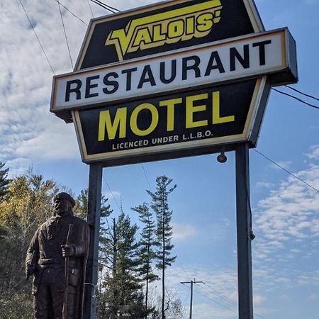 Valois Motel & Restaurant Mattawa Экстерьер фото