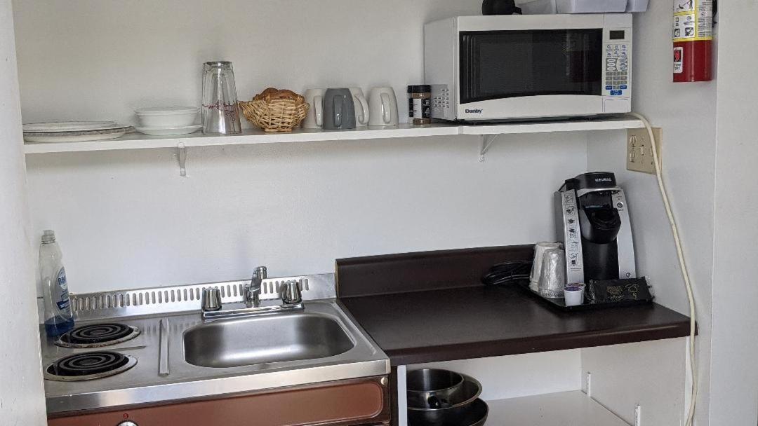 Valois Motel & Restaurant Mattawa Экстерьер фото