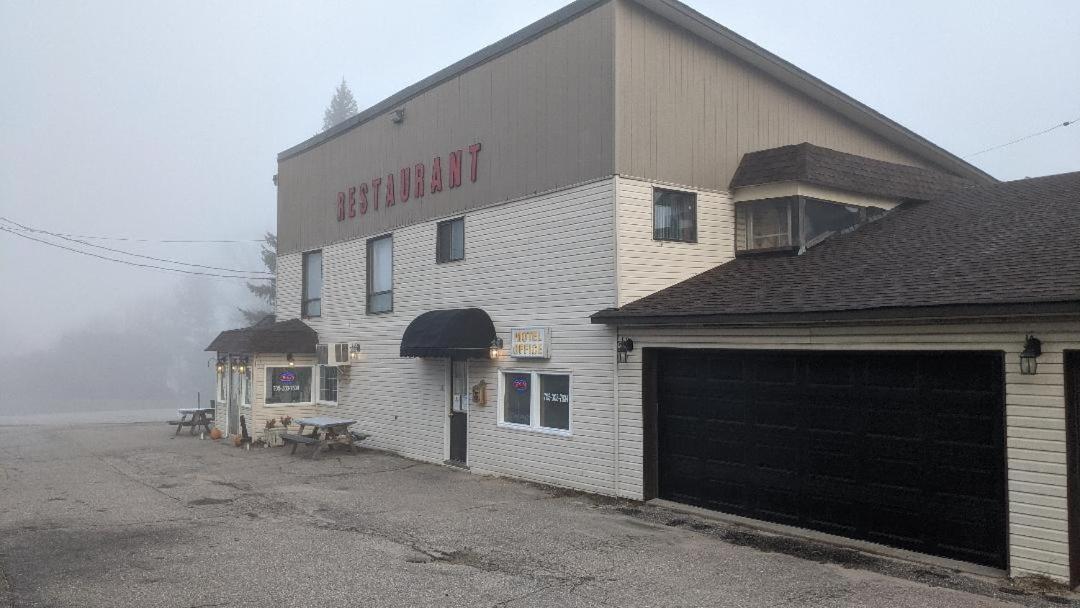 Valois Motel & Restaurant Mattawa Экстерьер фото