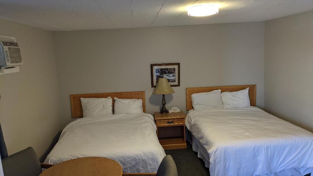 Valois Motel & Restaurant Mattawa Экстерьер фото
