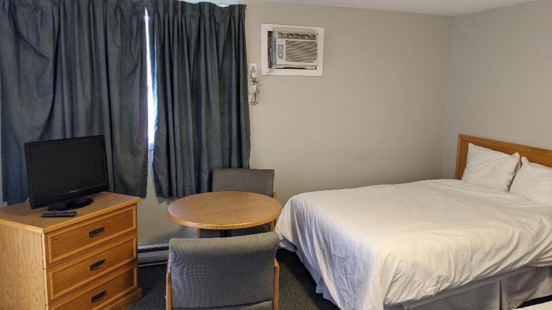 Valois Motel & Restaurant Mattawa Экстерьер фото