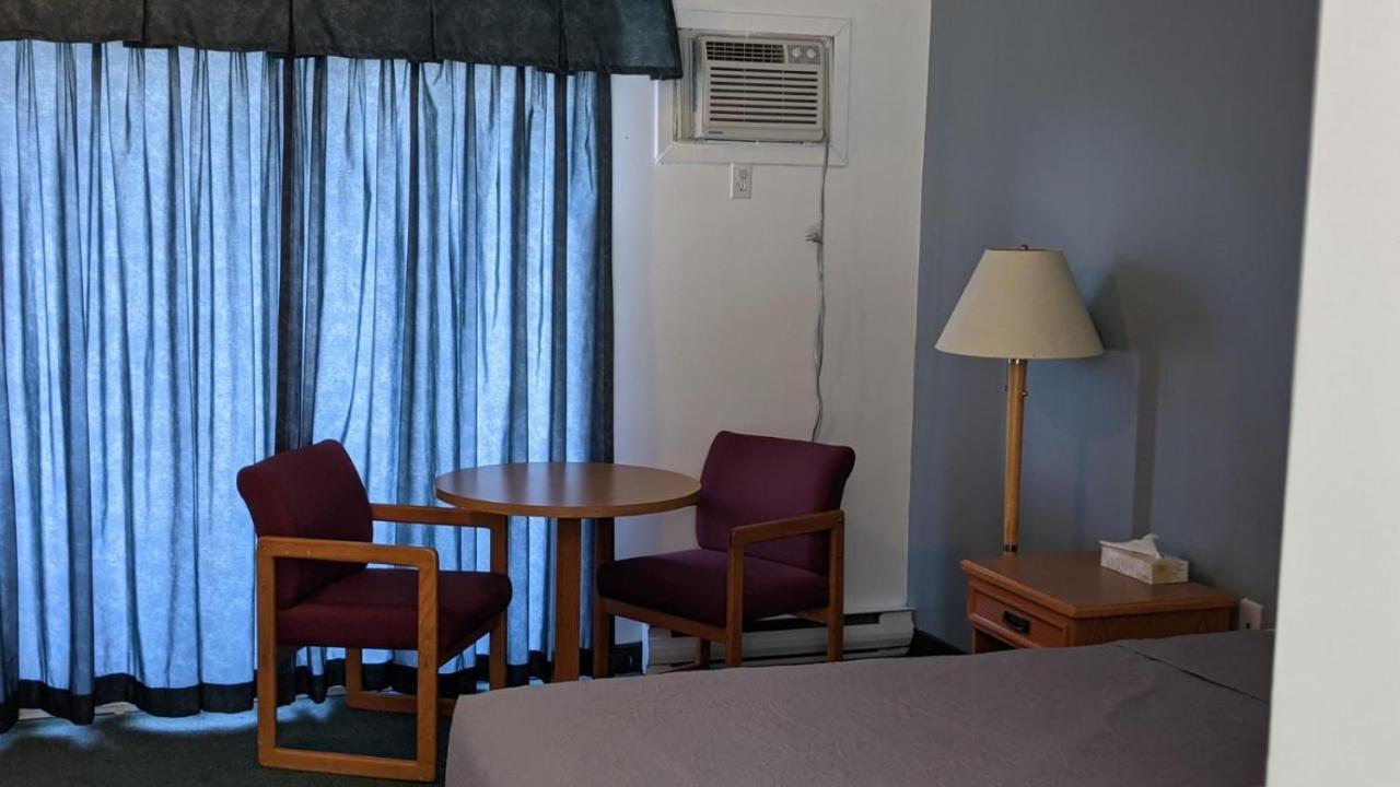 Valois Motel & Restaurant Mattawa Экстерьер фото