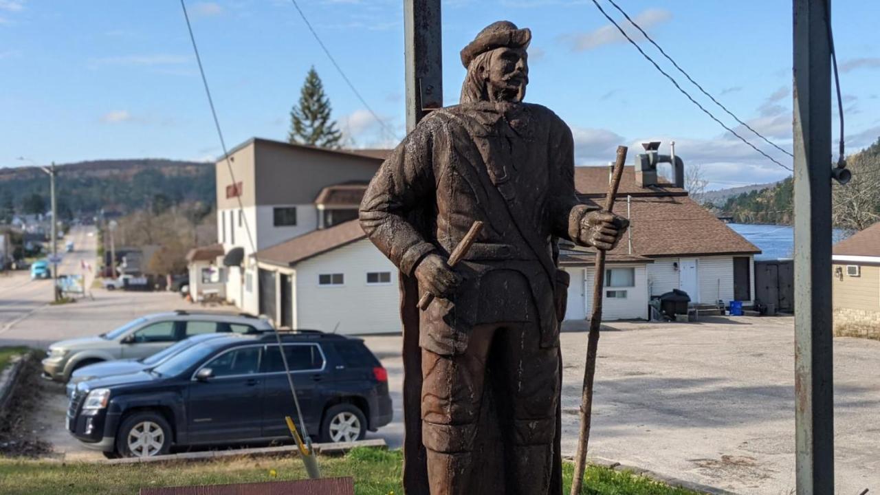 Valois Motel & Restaurant Mattawa Экстерьер фото